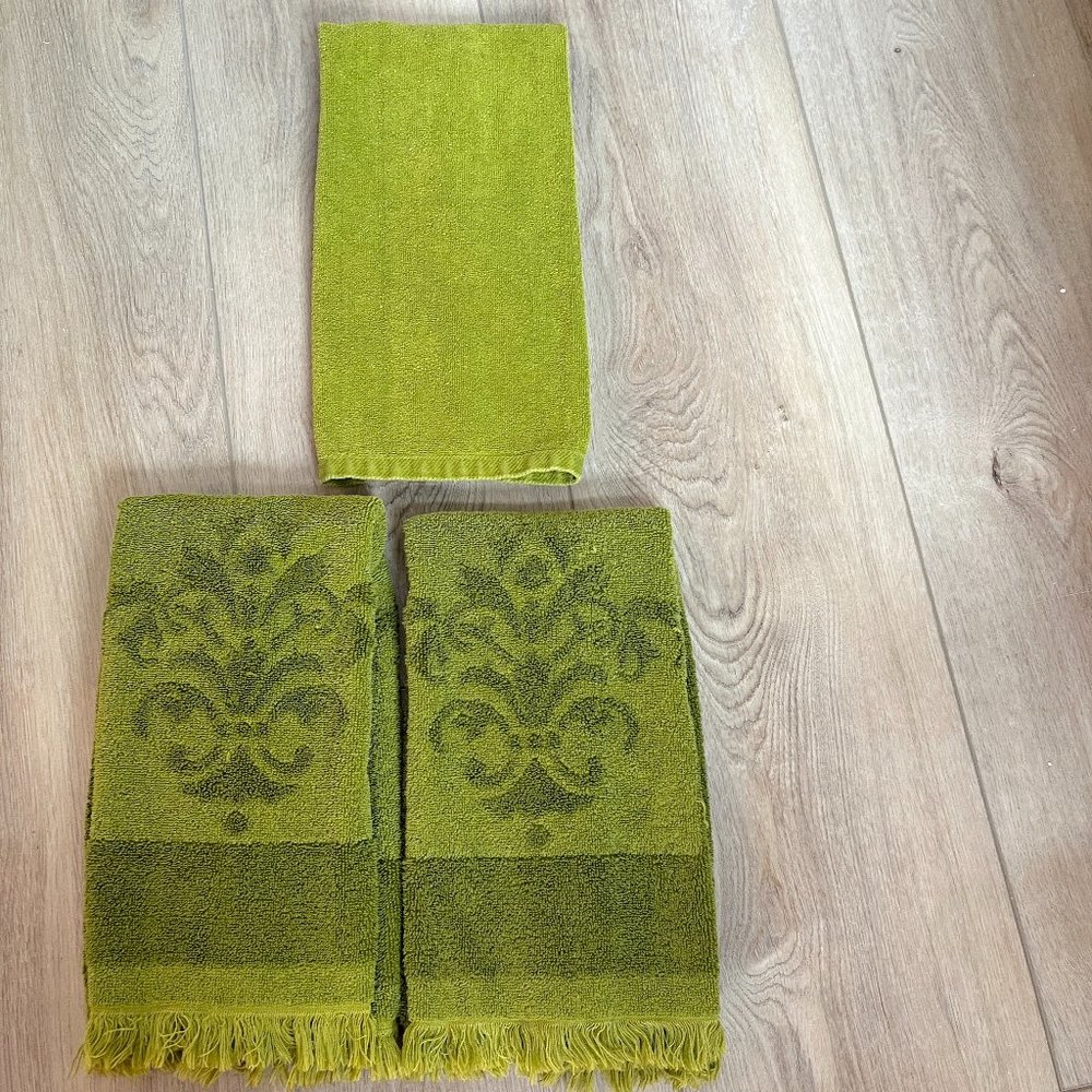 Fieldcrest Imperial jacquard avocado 3 hand towels fringe Vintage 60s MCM